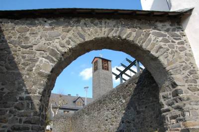 Torbogen des Rathauses von Mengerskirchen