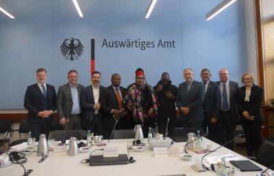 Gesprch im Auswrtigen Amt mit den Fraktionsvorsitzenden im sdafrikanischen Parlament zum Thema Koalitionsbildung