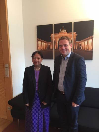 Gesprch mit der Botschafterin Myanmars, I.E. Frau Yin Yin Myint